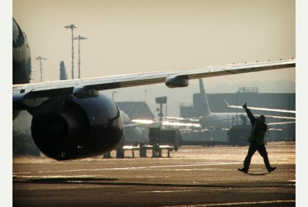 Советы Рейгейт и Банстед объяснили свое равнодушие по поводу расширения в аэропорту Гатвик.